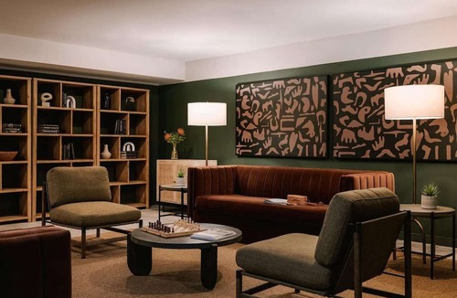 Queens Apartment | Luxe Room |1 King Bed | Dutch Hotel
