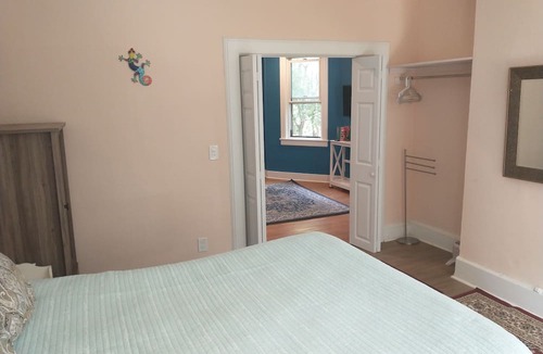 Ridgefield Park Apartment | Big and Comfortable 3 Bedroom Apartment 10 Minutes to World Cup Stadium