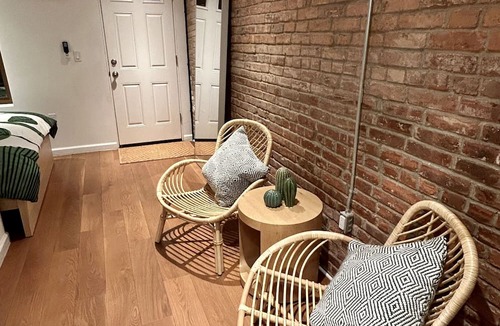 Jersey City Apartment | Stylish stay ~20 min from Manhattan, Newark Airport, Metlife Stadium
