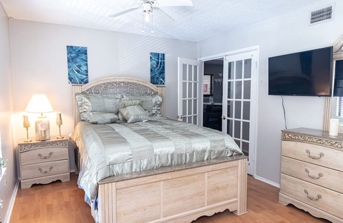 Sandy Springs Condo | #1 Atl's Historic Pill Hill-Swim Pool, Tennis, Duck Pond, Cabanas!