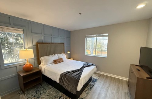 Garden Hills Apartment | NEW Central Buckhead Apt Atlanta Gem