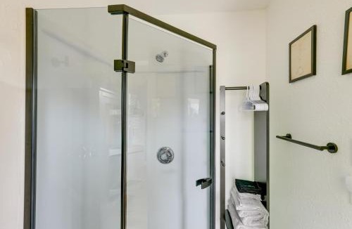 Central Arlington House | Walk to Cowboys Games: Arlington Home w/Hot Tub!