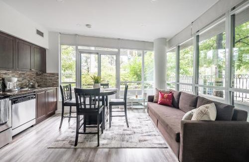 Fort York Apartment | Private Entrance 2 Bedroom Condo Downtown Toronto