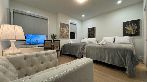 Markham House | MAJOR INTERNATIONAL SPORTING EVENT 2026 Angus Glen Markham French Style Luxury Mansion Stay