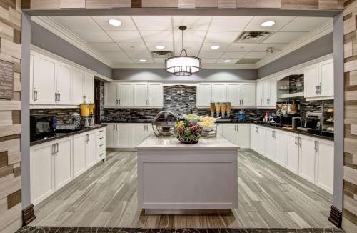 Burlington Hotel | Homewood Suites by Hilton Burlington