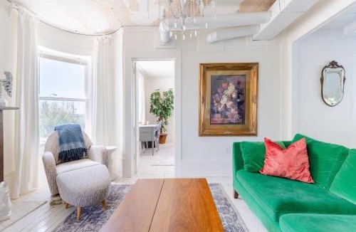 Southmoreland Apartment | Boutique Apartment in 1905 Victorian Home - Plaza - Westport