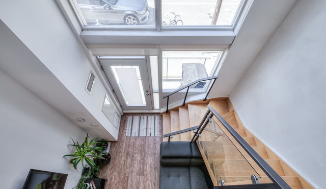 1 Shaw St Loft Suites