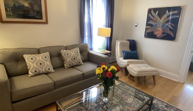 Exquisite 3rd Floor Private Apt with Style