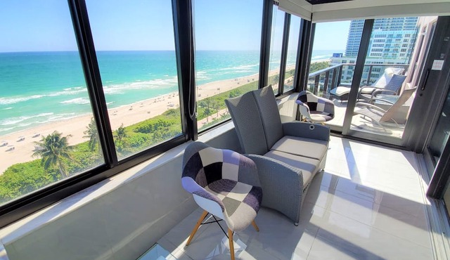 Magnificent Modern Direct Oceanfront 3 Bedroom - 1401