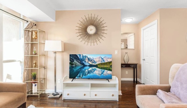 Premier SkySuite 3BR | Horizon Views + Parking
