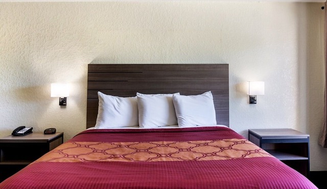 King Bed | Smoking | San-Antonio