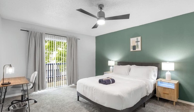 Arlington 2BR | AT&T, Globe Life, 6 Flags, Parking