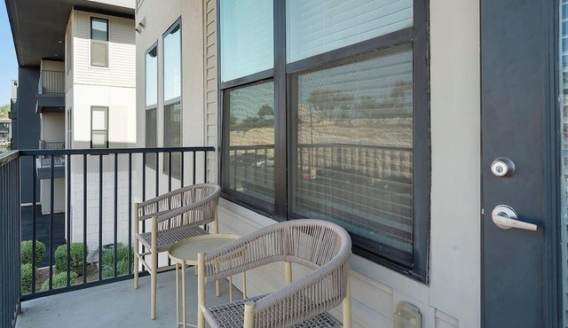 Landing | Spectacular 2BD, Gym, Yoga Studio