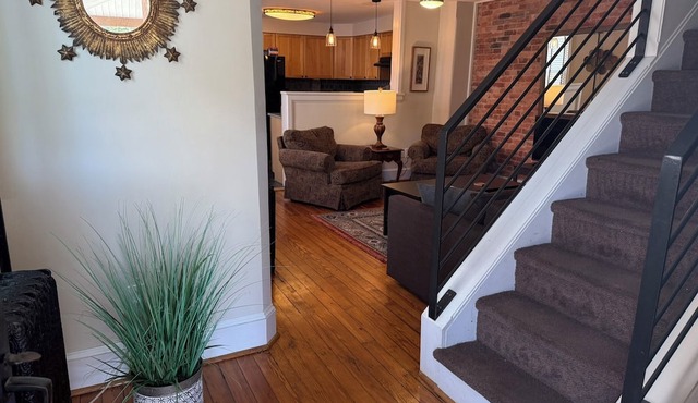 3 BR, 3 Bath Mid-Term House in Bryn Mawr