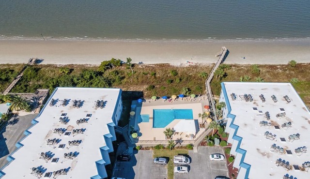 Pools + Tennis | Walk to Shops & Restaurants | Coastal Condo