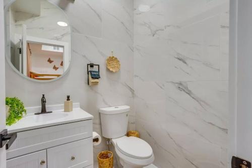 Luxury Jersey City Stay Parking NYC MetLife