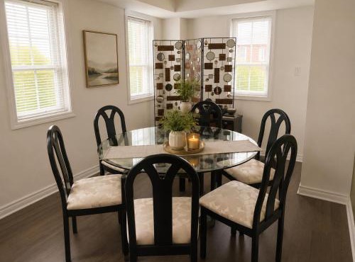 Bright and Spacious 3 Bedroom Townhouse
