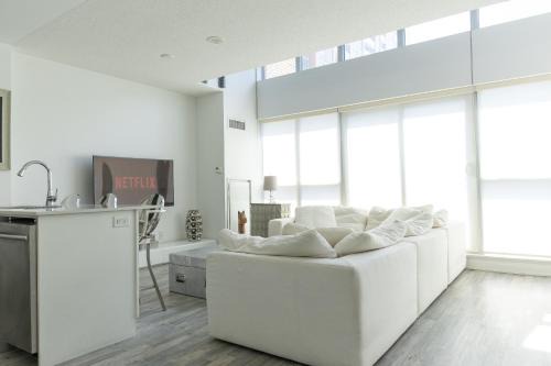Loft in Liberty Village Steps to Major International Sporting Event