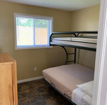 Wu Wu's Cabins