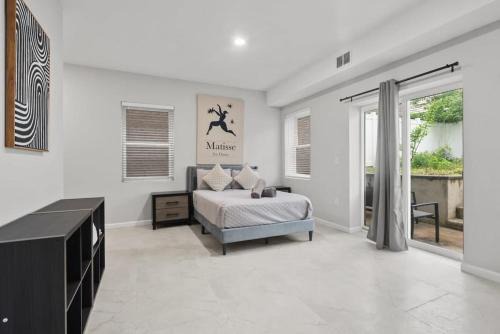 Spacious 4BED 3BA Apt with Garage Near NYC and MetLife Stadium close to PATH ready for FIFA