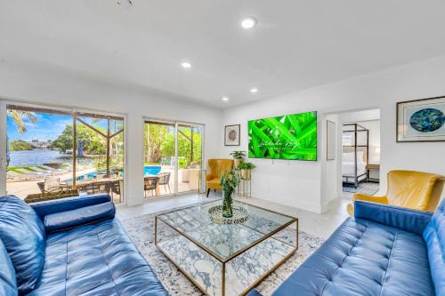 180 of Waterfront Heated Pool Walk To Beach Paradise Point Key RESIDENCES