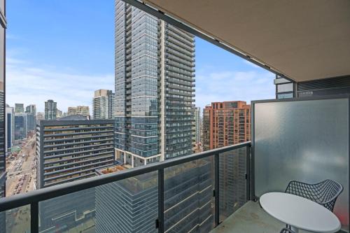 The Best Location 1 Bedroom Condo in the Heart of Downtown Toronto