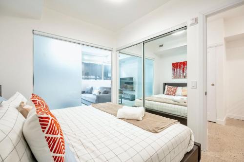 The Roland - Inviting 2BR Basement Suite in Downtown Toronto