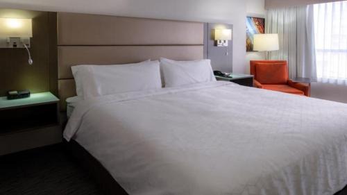 Holiday Inn Express Vancouver-Metrotown (Burnaby)