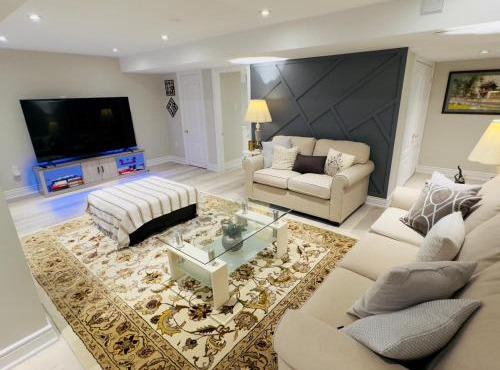 Spacious Basement in Oakville